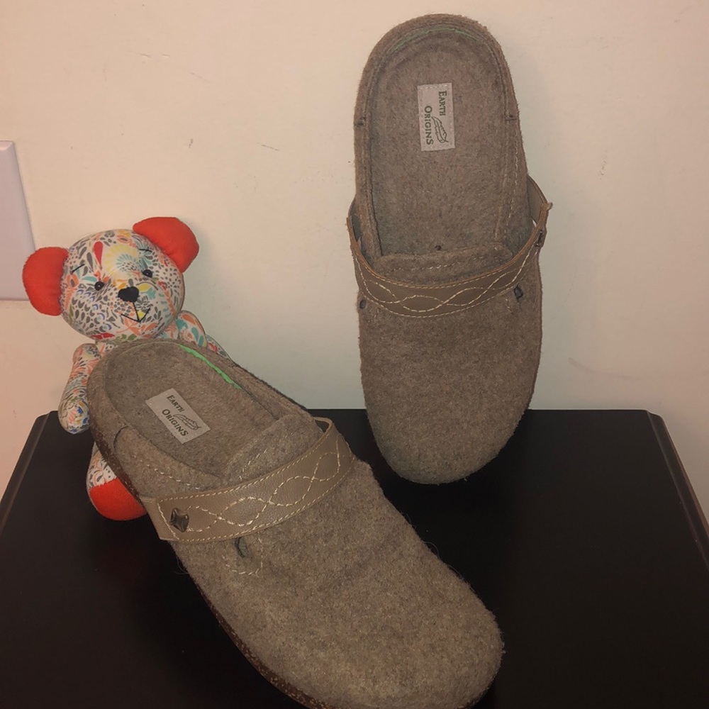 Earth Origins Taupe Felt Slip-On Clog Mules